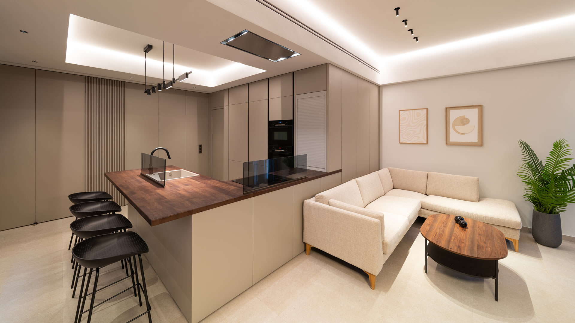 Kyma Luxury Apartment